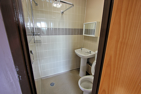 Bedroom ensuite